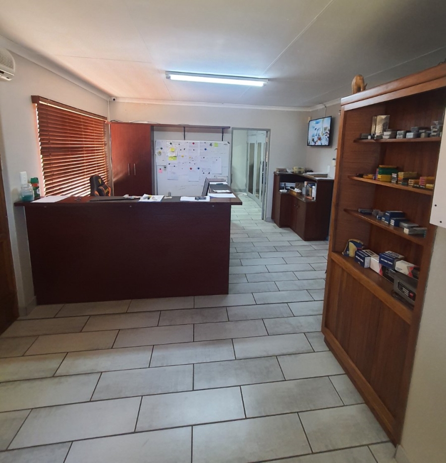 5 Bedroom Property for Sale in Rietfontein A H North West